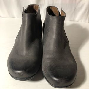 Dansco Fifi Ankle Bootie distressed gray size 38. (7.5-8)